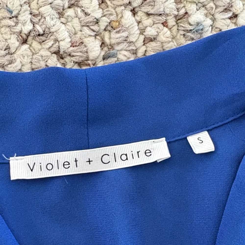 Women’s Blouse Bundle - Picture 3 of 16